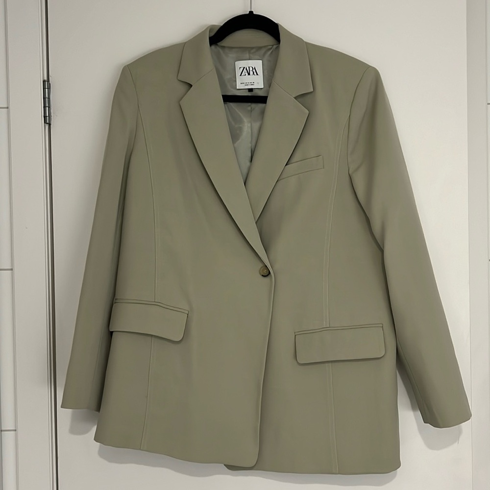 Zara Women's Tan Blazer